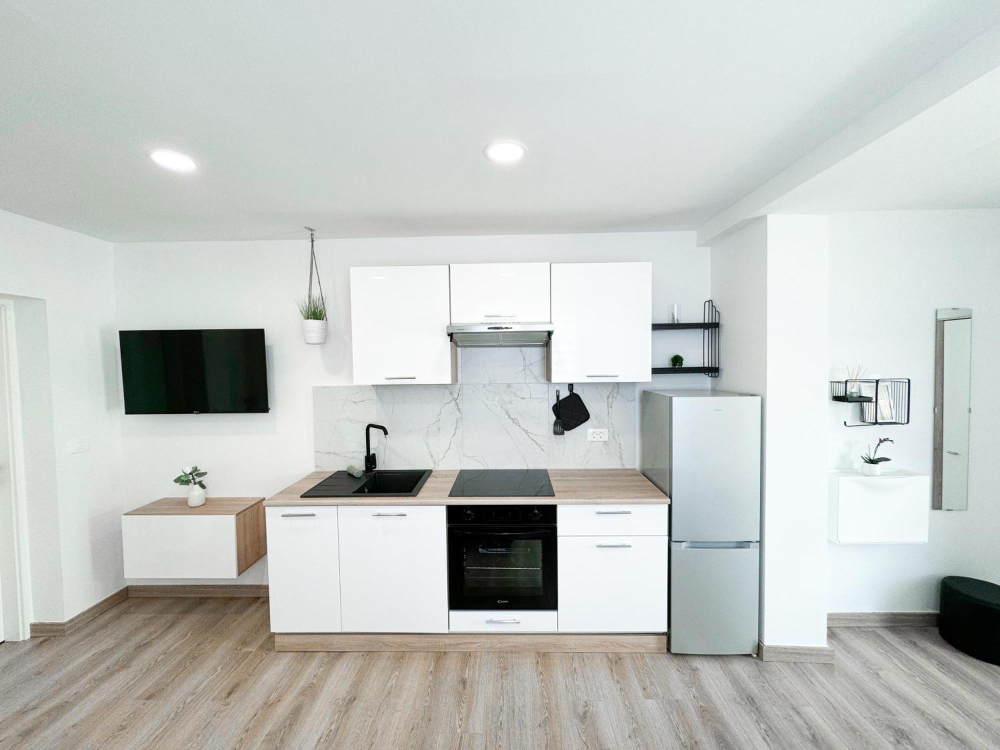 The Pinot'S Apartments Копер Екстериор снимка